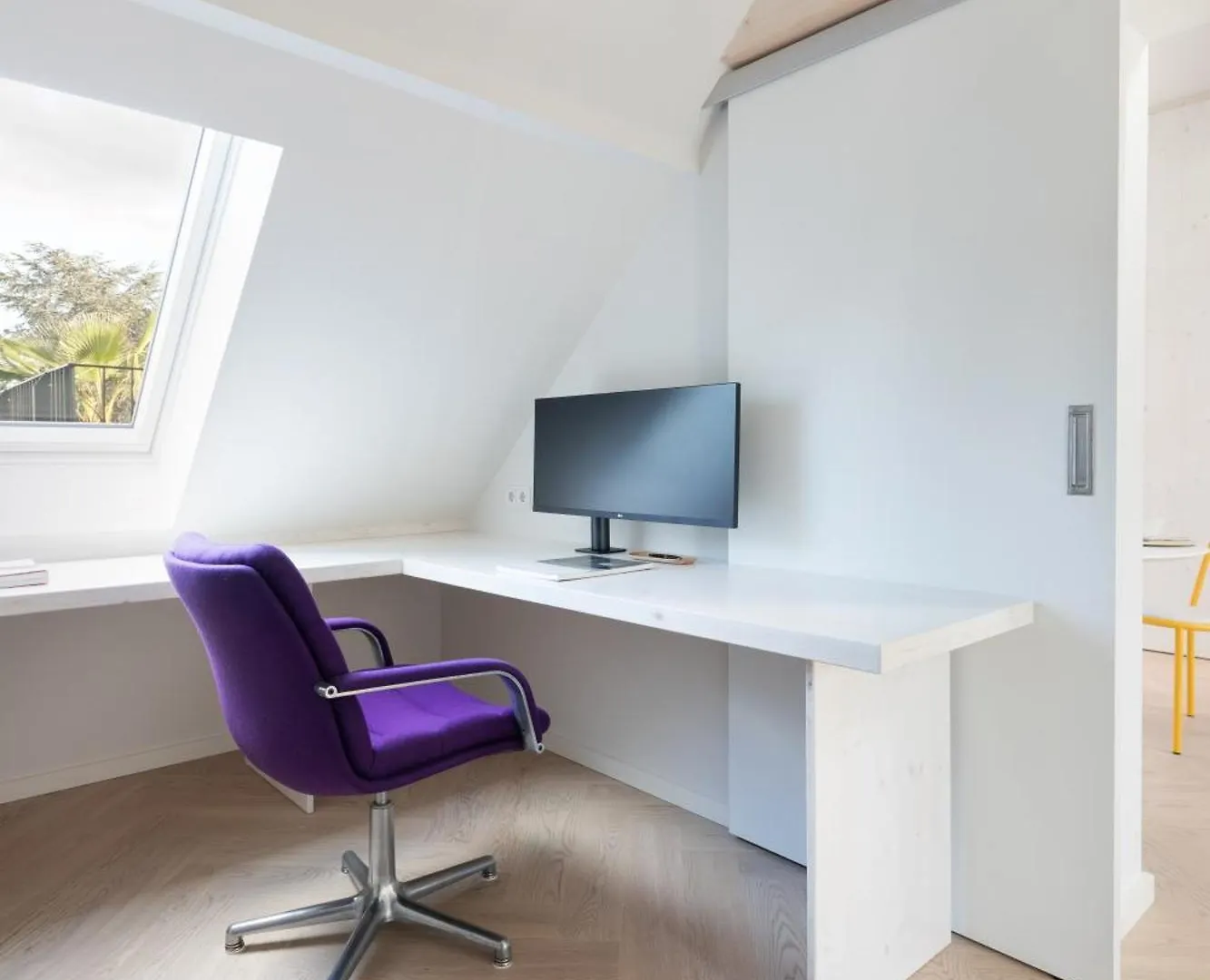 Homefy Art Apartment Luxury - Rooftop Terrace - Close To Airport And Fair Dusseldorf